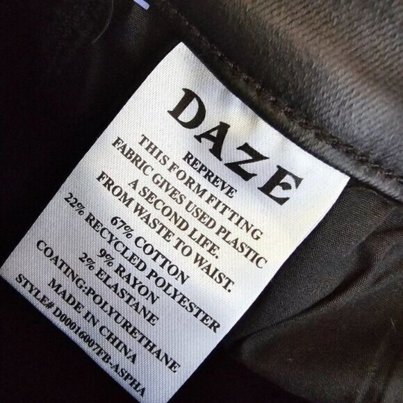 NWT DAZE DENIM DAILY DRIVER IN COATED ASPHALT BLACK PANTS STRETCHY SIZE 31 - Picture 15 of 15